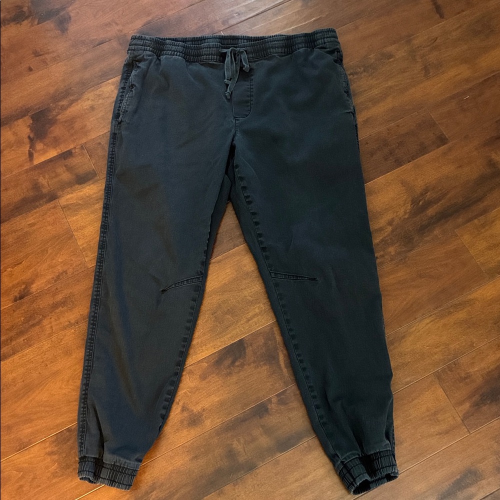 Mens black jogger style khaki pants